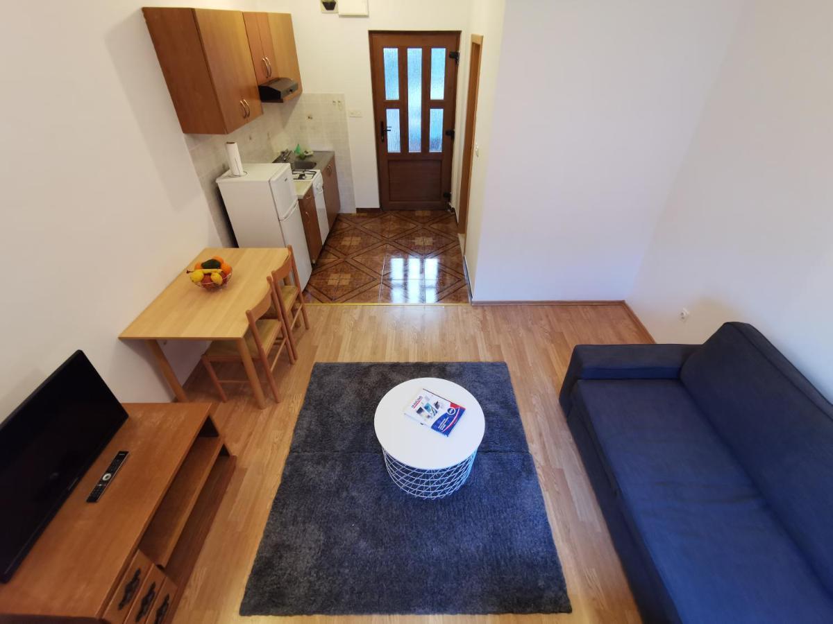 Uncle Apartment Makarska Extérieur photo