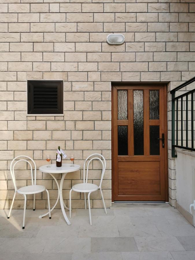 Uncle Apartment Makarska Extérieur photo