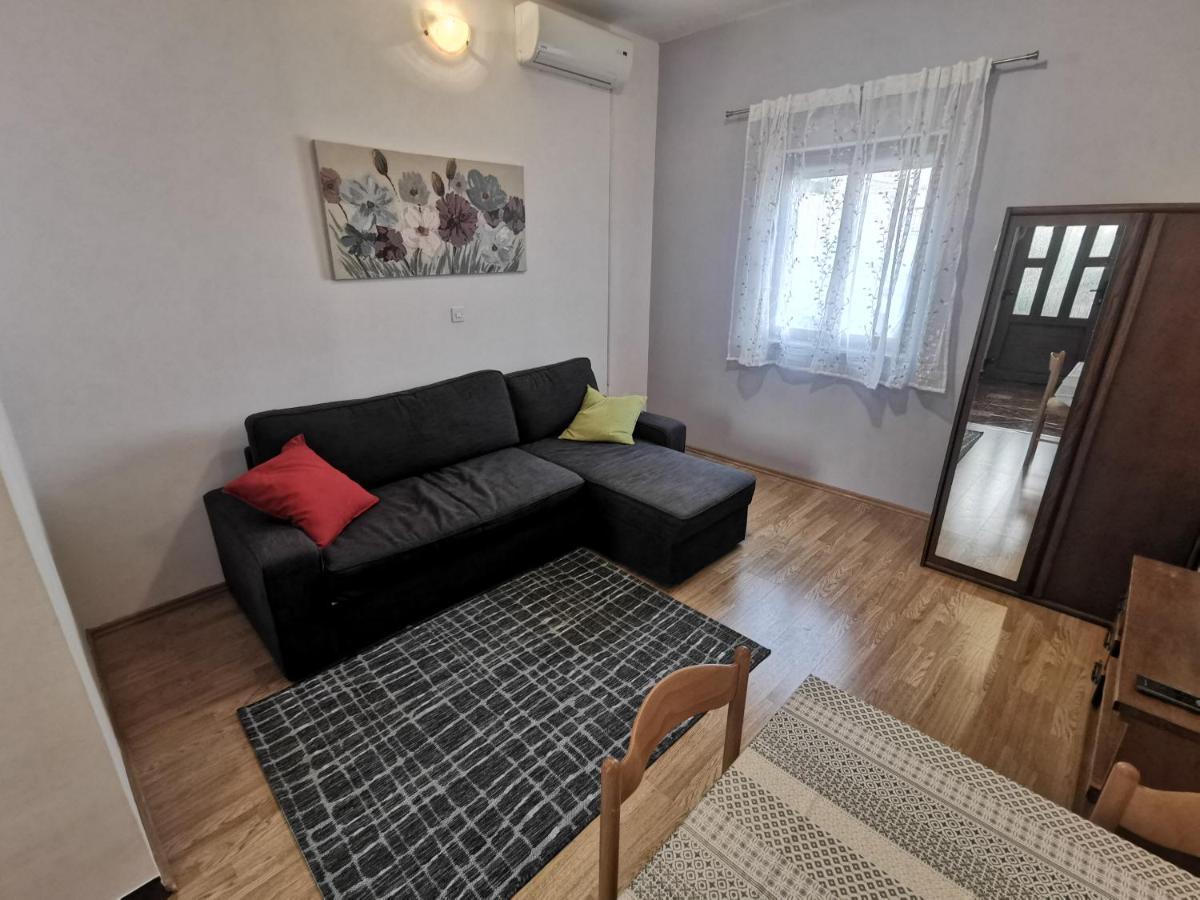 Uncle Apartment Makarska Extérieur photo