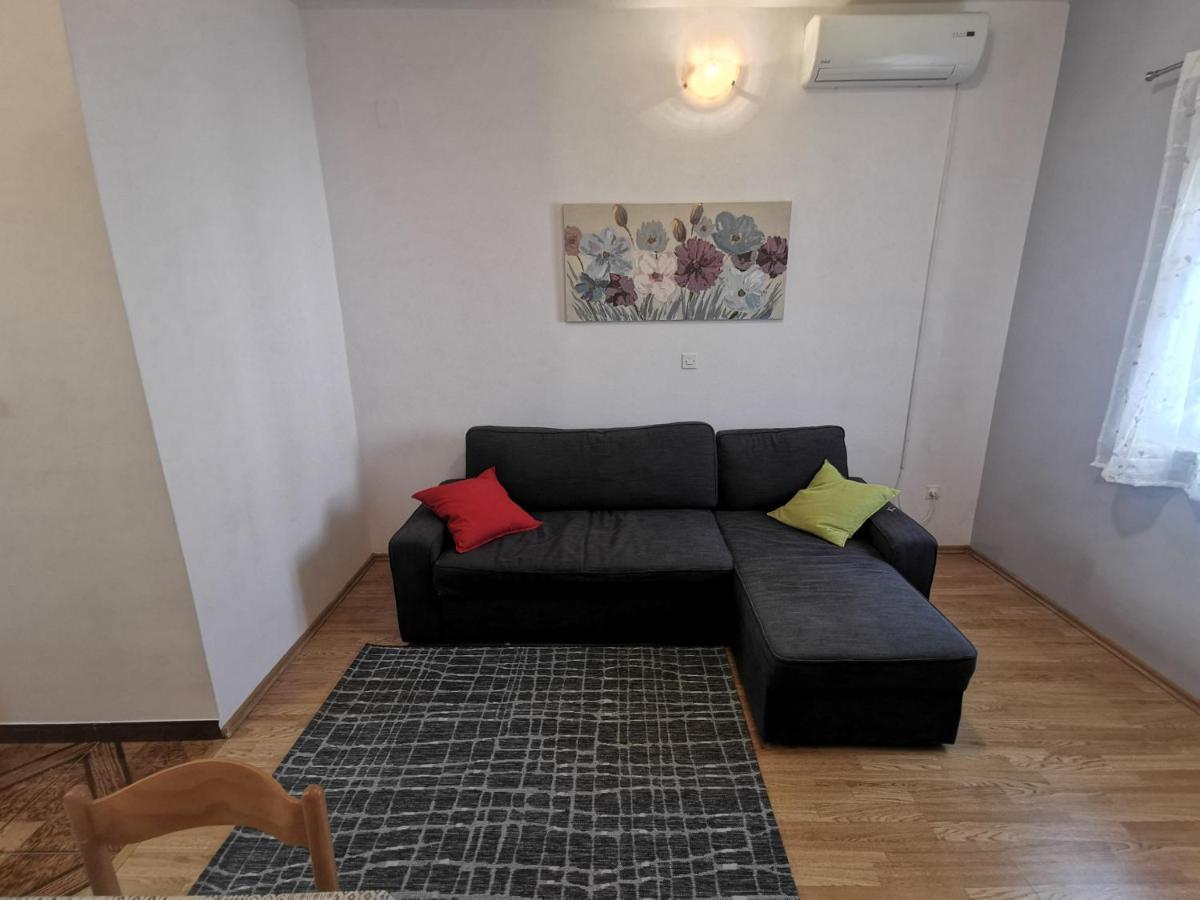 Uncle Apartment Makarska Extérieur photo